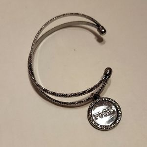 Mary Kay silver Focus bracelet